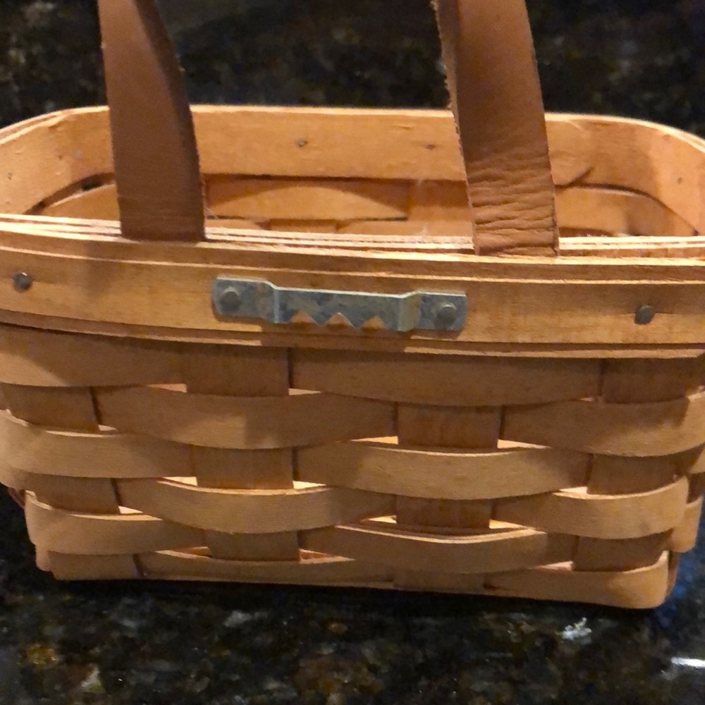 Longaberger Basket - Picture 2 of 3